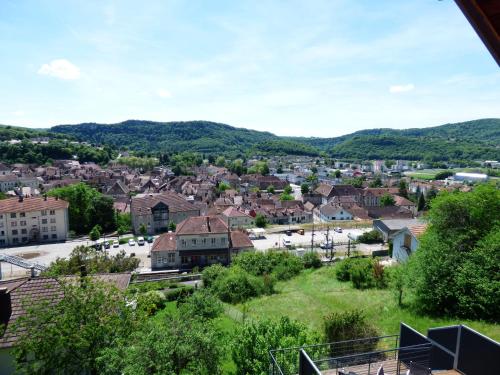la colline aux yeux doubs