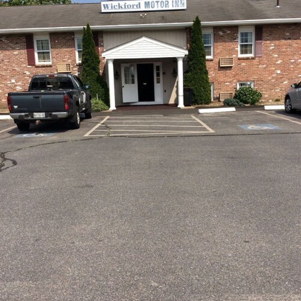wickford motor inn