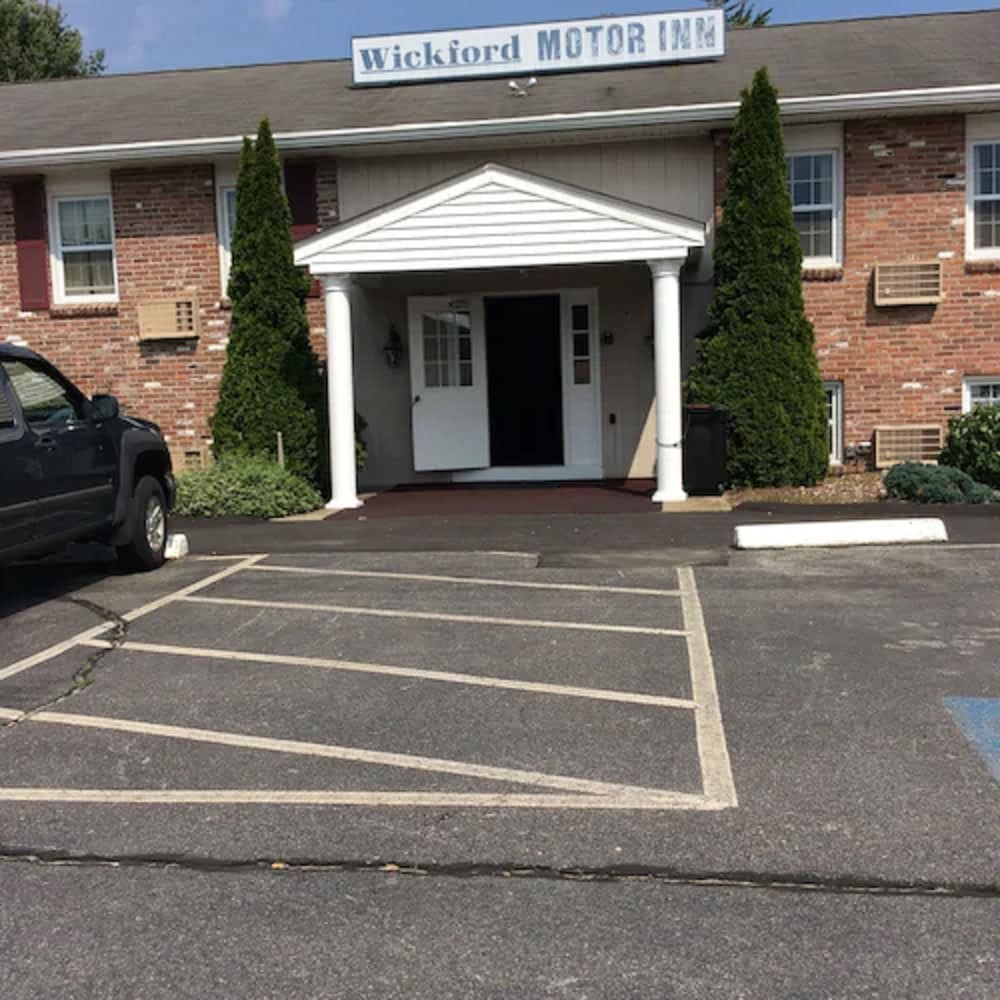wickford motor inn
