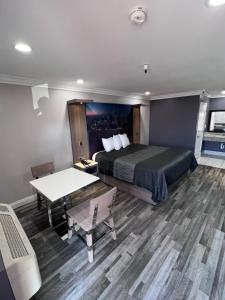 Paradise Inn,Los Angeles>>Bell Gardens,2 star