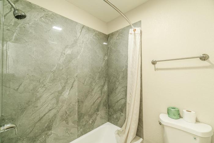 regency inn by oyo rockdale tx