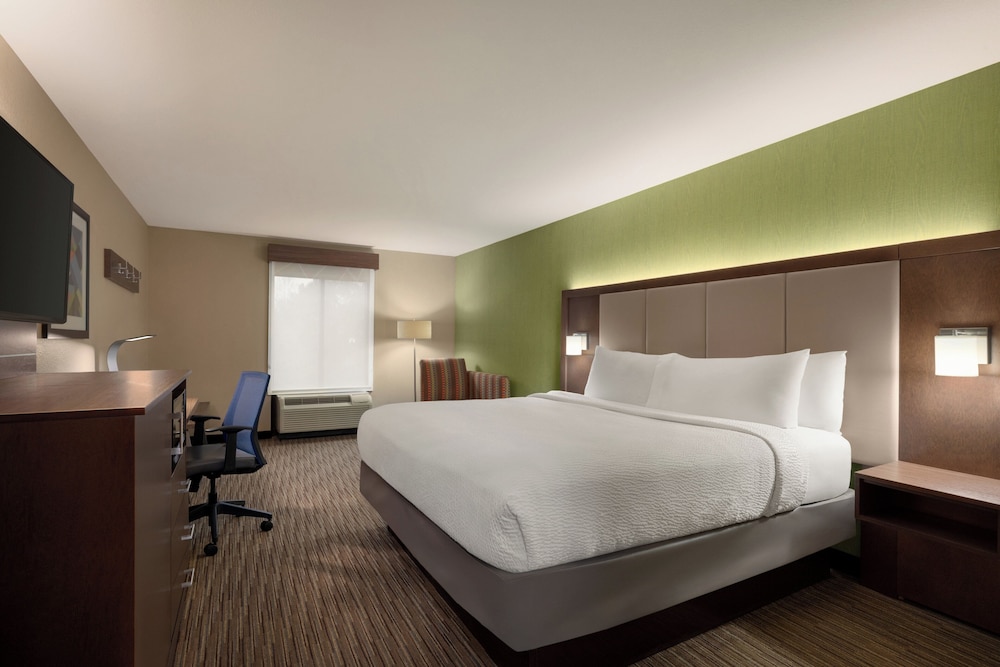 holiday inn express hotel and suites atlanta cumming by ihg