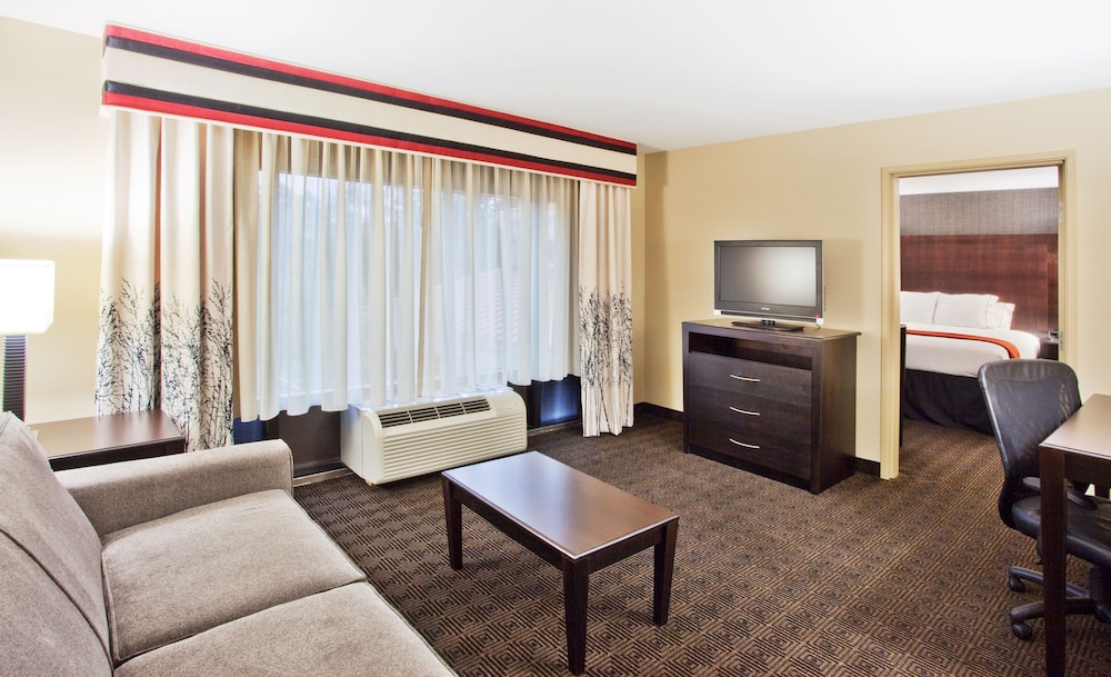 holiday inn express hotel and suites atlanta cumming by ihg
