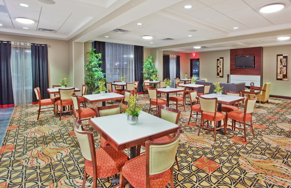holiday inn express hotel and suites atlanta cumming by ihg