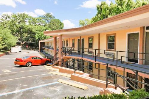 Oyo Hotel Tallahassee Downtown,Breckenridge On Park>>Tallahassee,3 star