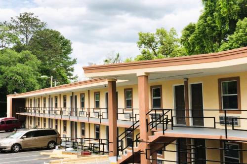 Oyo Hotel Tallahassee Downtown,Breckenridge On Park>>Tallahassee,3 star