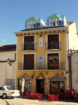 hostal las grullas