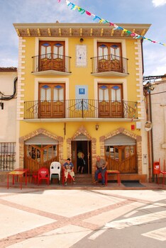 hostal las grullas