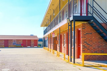 economy inn by oyo lockport near houma