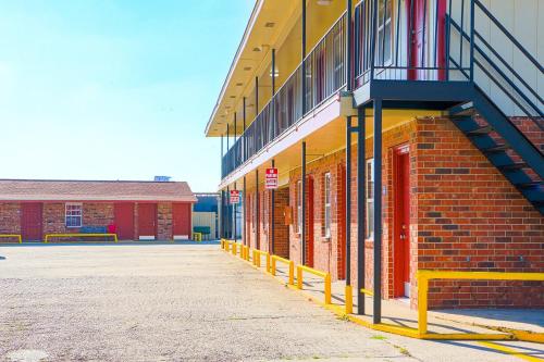 Economy Inn By Oyo Lockport Near Houma,Cut Off>>Bourg,2 star
