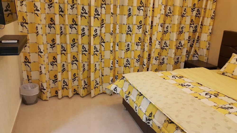 nefertiti hotel