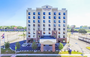 Candlewood Suites Hartford Downtown By Ihg,Connecticut>>East Hartford,3 star