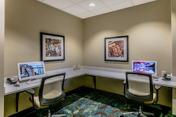 Candlewood Suites Hartford Downtown By Ihg,Connecticut>>East Hartford,3 star