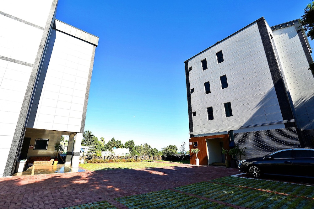 jeju inhouse pension