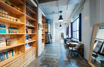 kalakaua inn the kitchen hostel ao