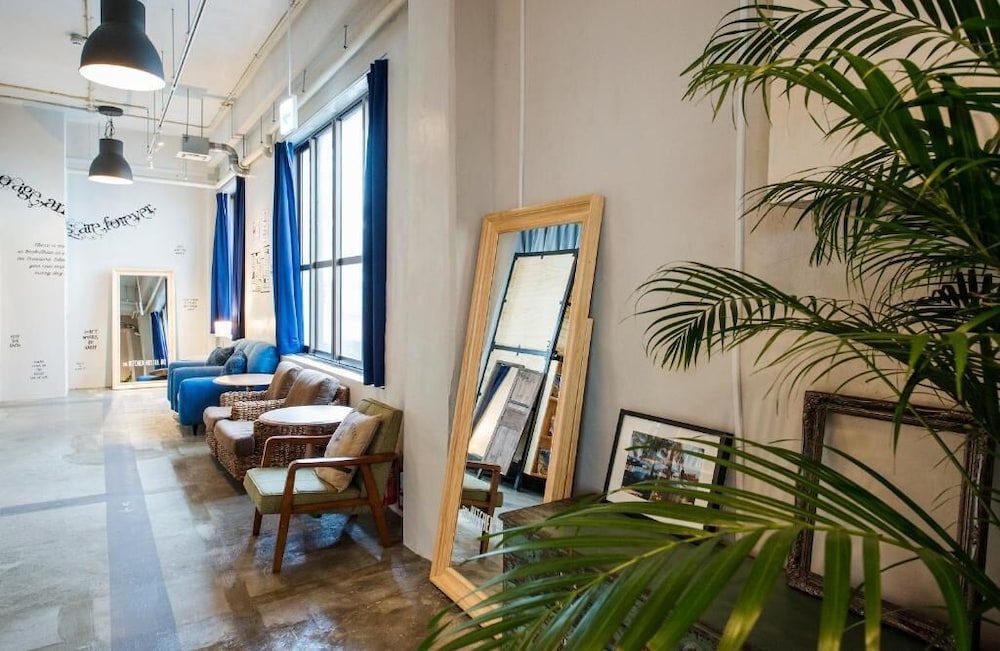 kalakaua inn the kitchen hostel ao