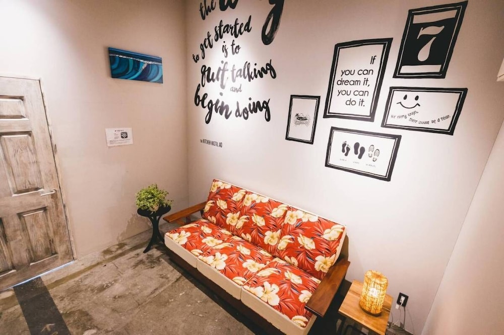 kalakaua inn the kitchen hostel ao