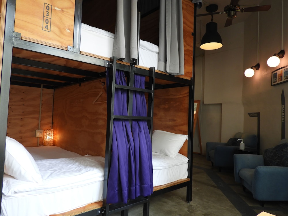 kalakaua inn the kitchen hostel ao