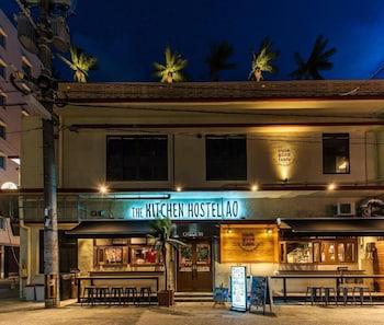 kalakaua inn the kitchen hostel ao