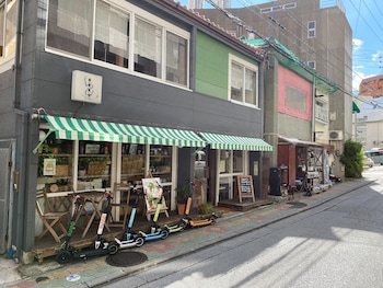 kalakaua inn the kitchen hostel ao