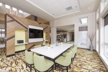 Hilton Garden Inn Grand Rapids East,Kentwood>>East Grand Rapids,3 star
