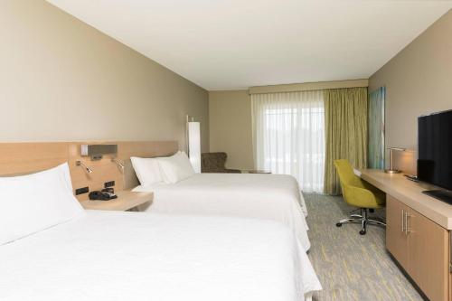 hilton garden inn grand rapids east