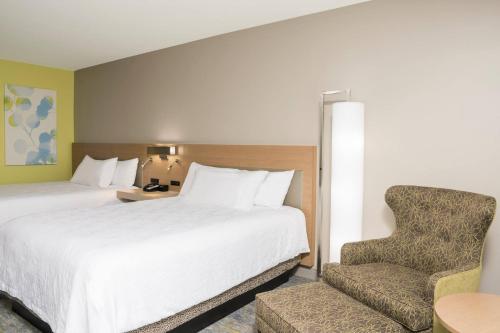 hilton garden inn grand rapids east