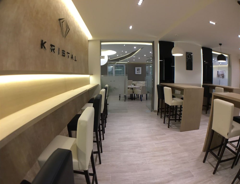 Kristallhotel Fettehenne,Leverkusen>>Cologne,4 star