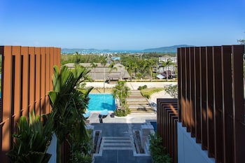 Chalong Chalet Resort & Longstay,Chalong Bay>>Chalong,4 star