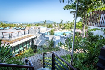 Chalong Chalet Resort & Longstay,Chalong Bay>>Chalong,4 star