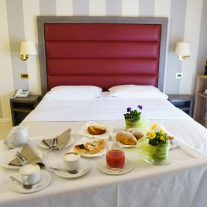 grand hotel elite