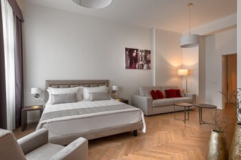 limehome prague halkova