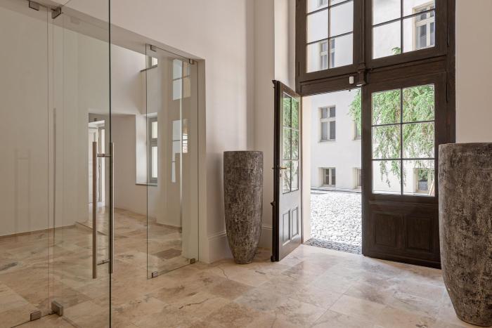 limehome prague halkova