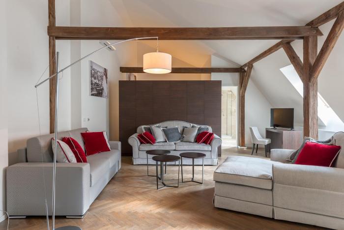 limehome prague halkova