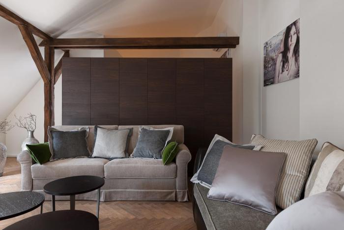 limehome prague halkova