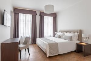 limehome prague halkova