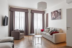 limehome prague halkova