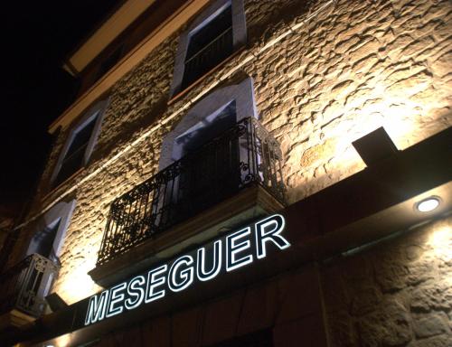 aparthotel meseguer