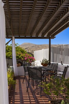 maris lindos suites and apartments