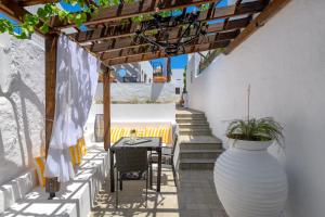 maris lindos suites and apartments