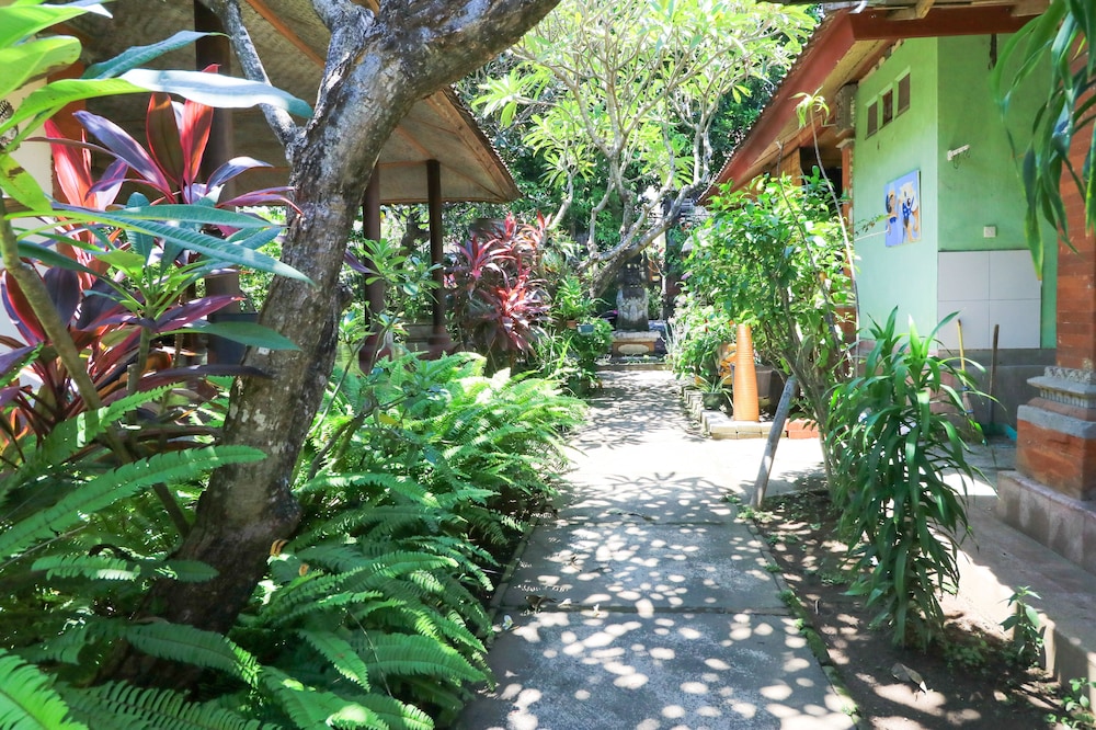 mertha jati hotel and bungalow