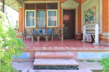 mertha jati hotel and bungalow