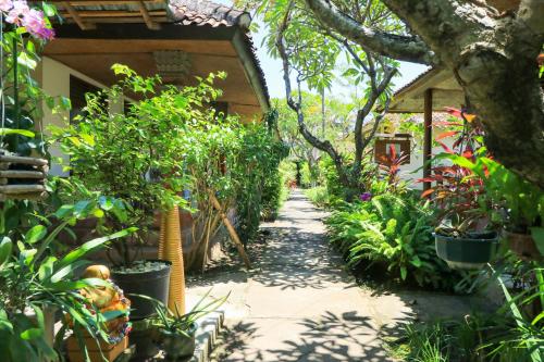 mertha jati hotel and bungalow