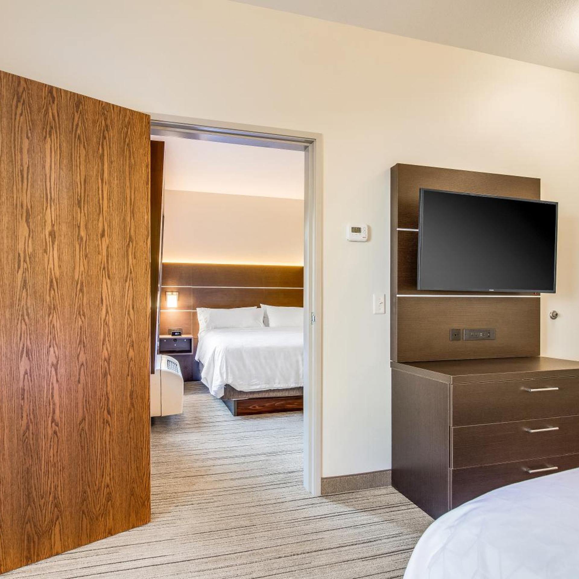 holiday inn express hotel and suites custer by ihg