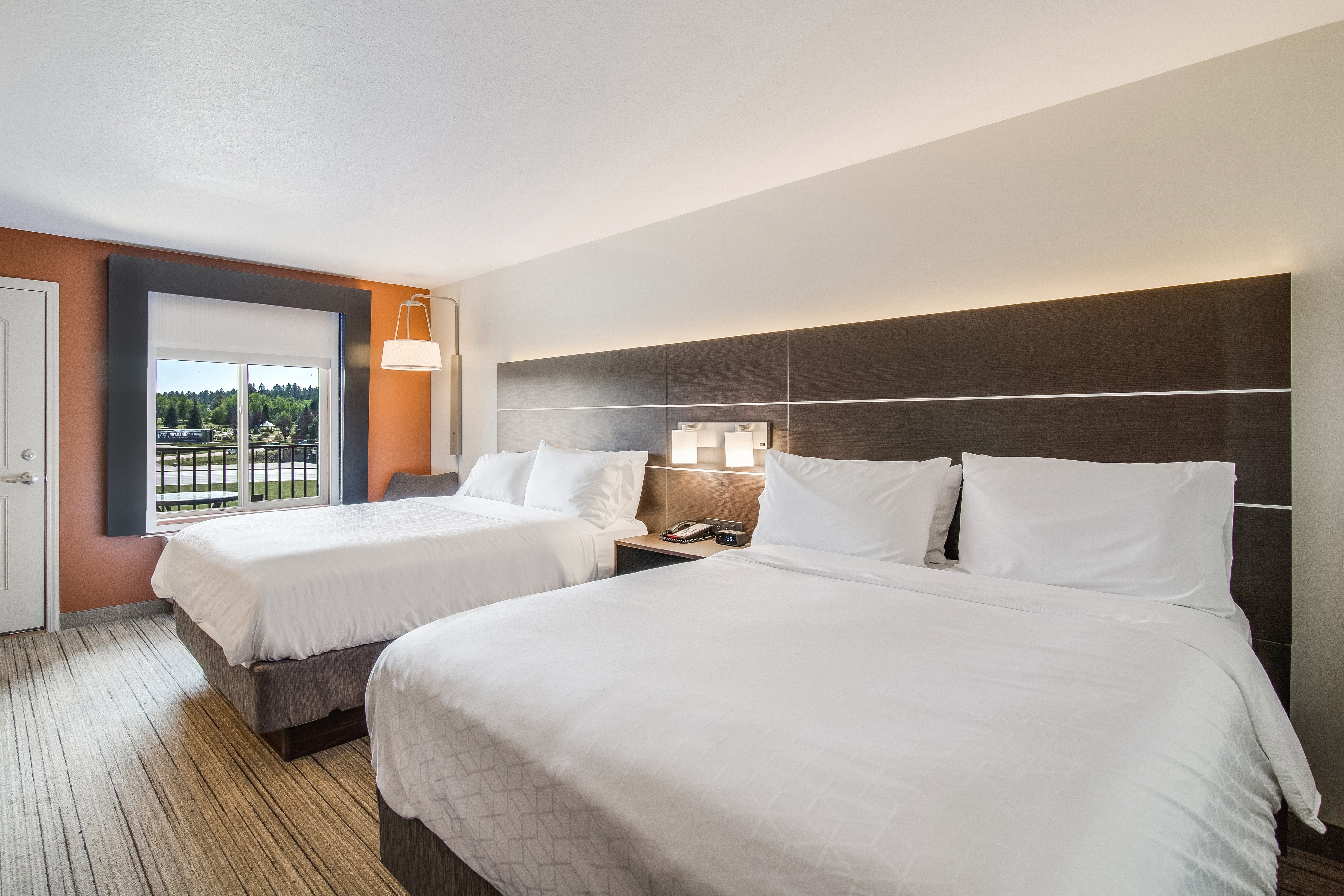 holiday inn express hotel and suites custer by ihg