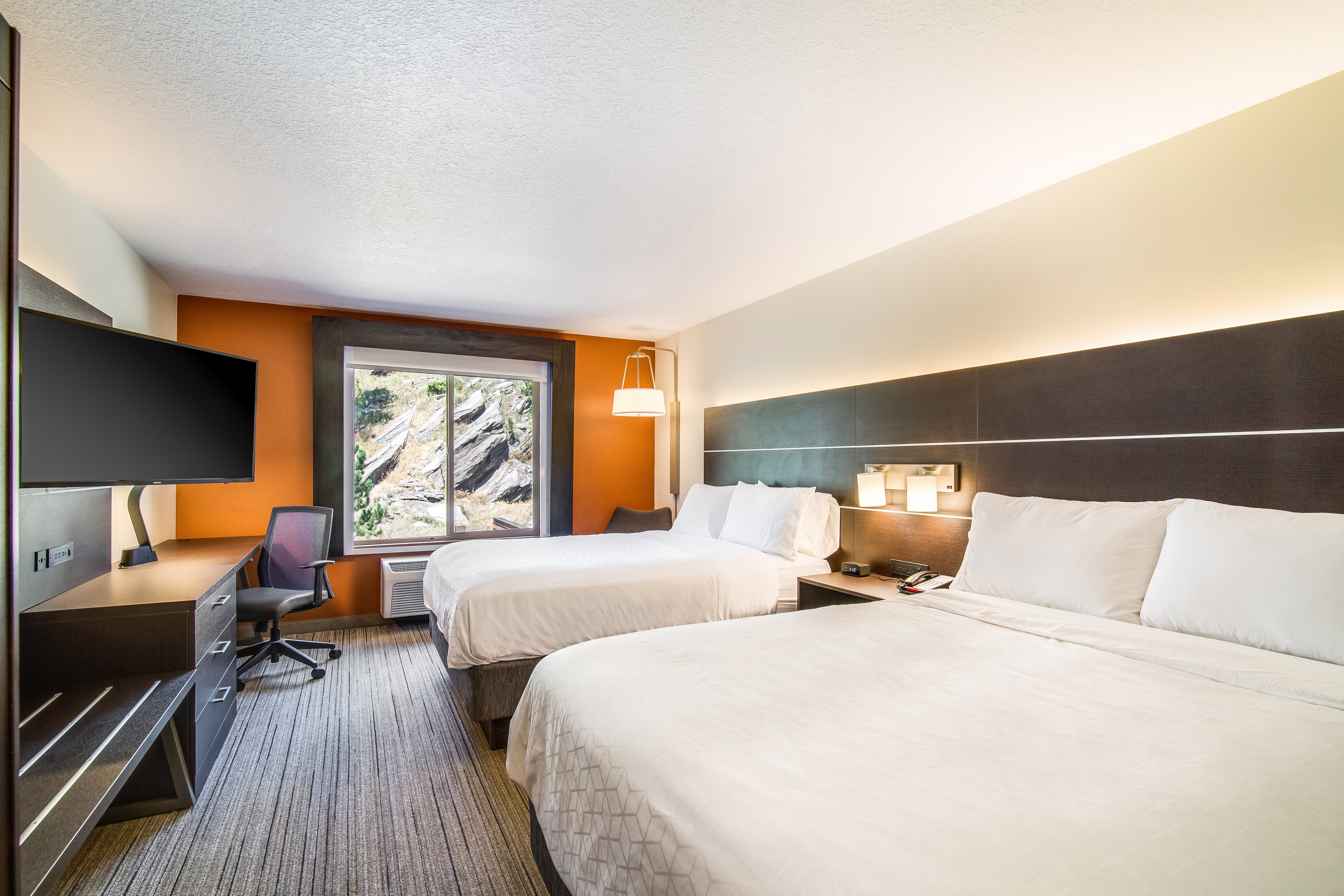 holiday inn express hotel and suites custer by ihg