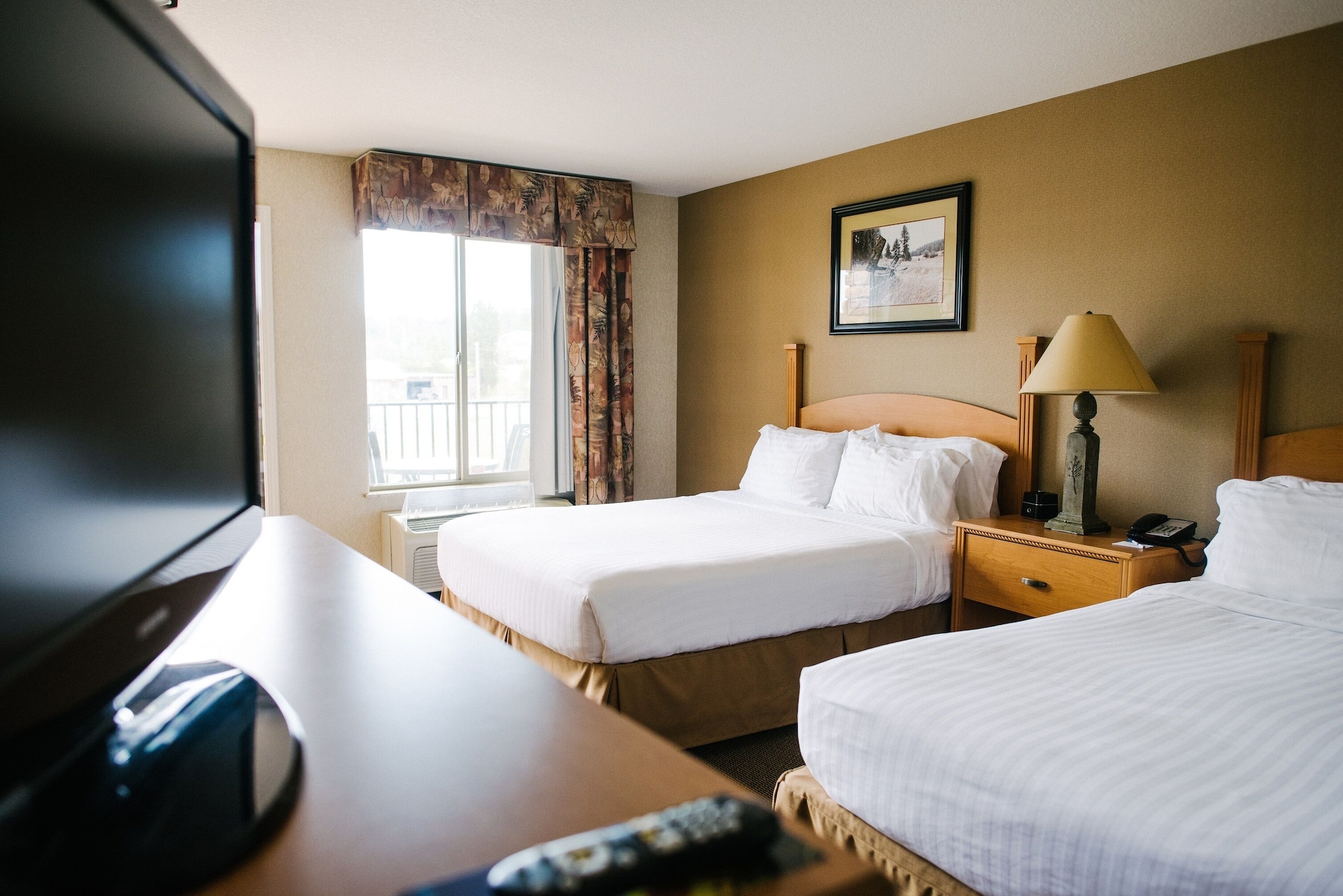 holiday inn express hotel and suites custer by ihg