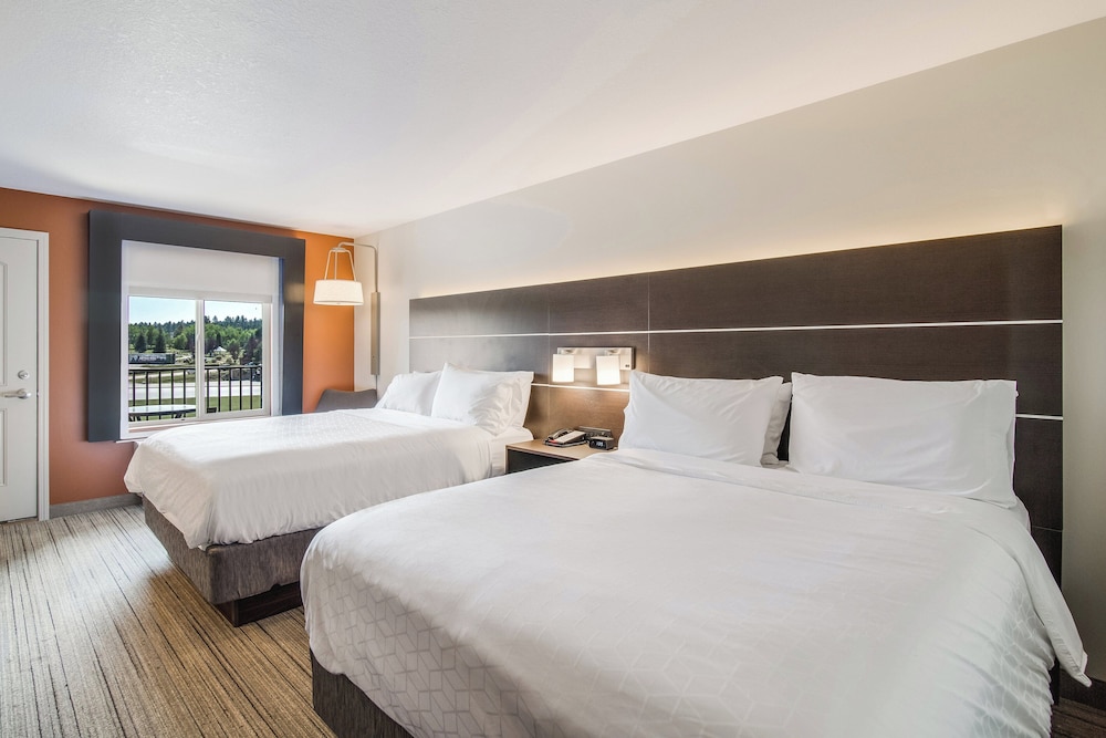holiday inn express hotel and suites custer by ihg