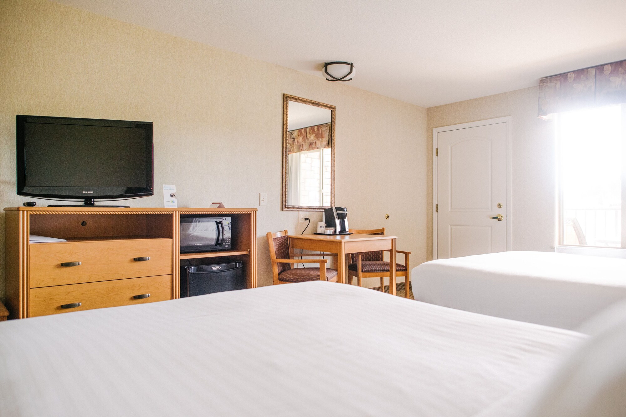holiday inn express hotel and suites custer by ihg