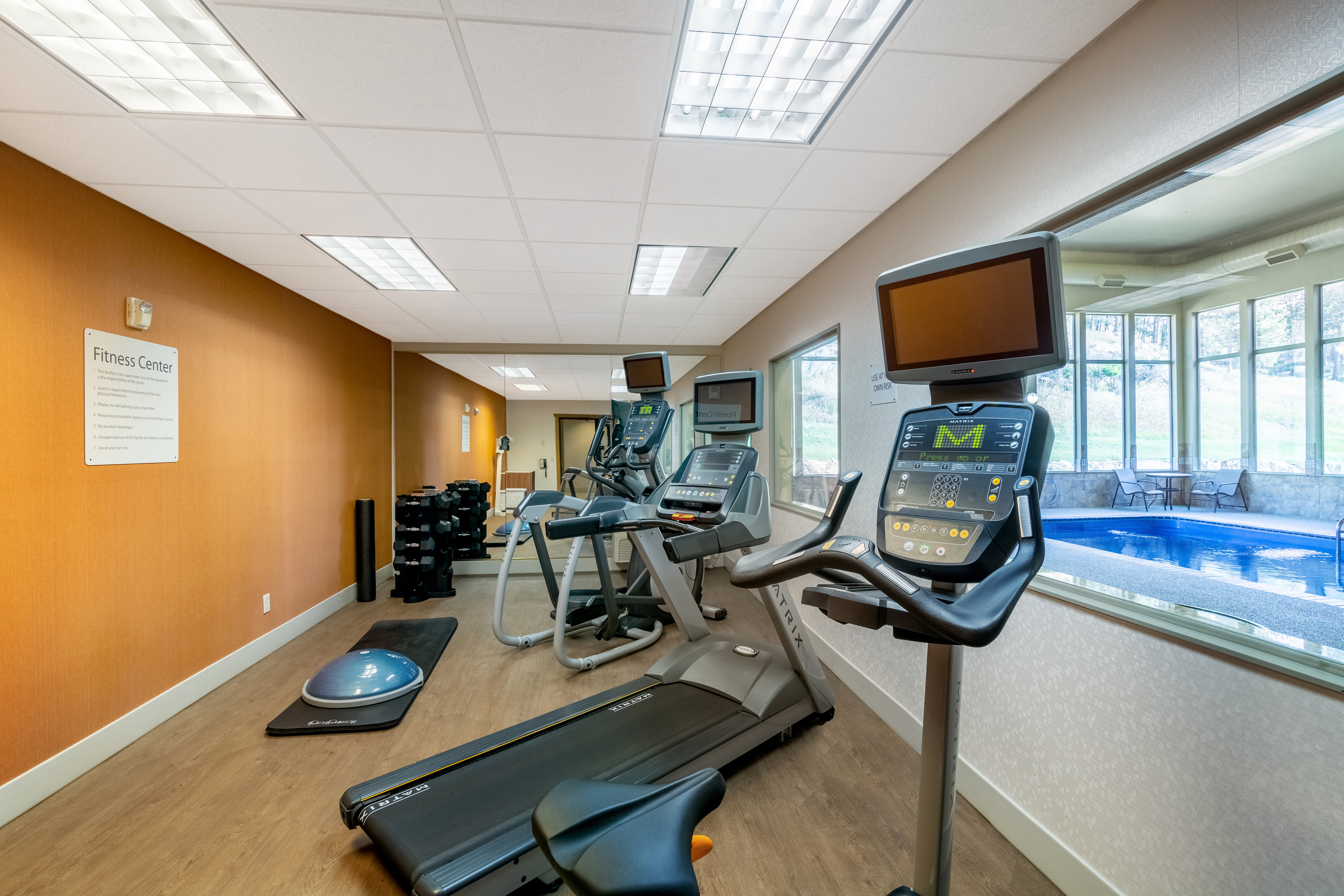 holiday inn express hotel and suites custer by ihg